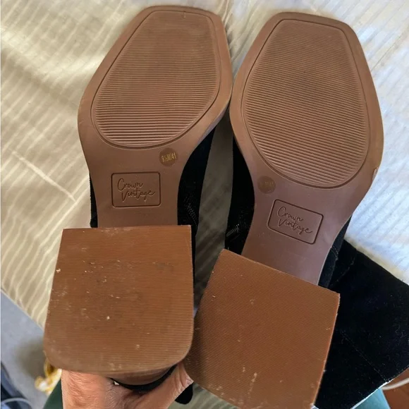 Women’s Crown Vintage Black ankle Block Heel Boots - Size 9.5 - Picture 2 of 6